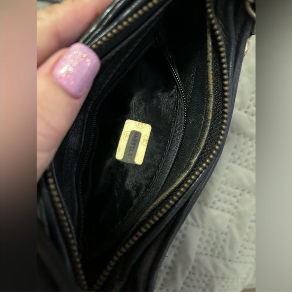 ⛔️SOLD⛔️ CHANEL Vintage '89-'91 RARE Quilted Tassel Shoulder Bag with COA - Picture 6 of 15